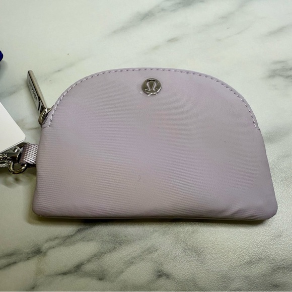 NWT Lululemon Dual Pouch Wristlet in Riverside/Faint Lavender - Picture 5 of 8